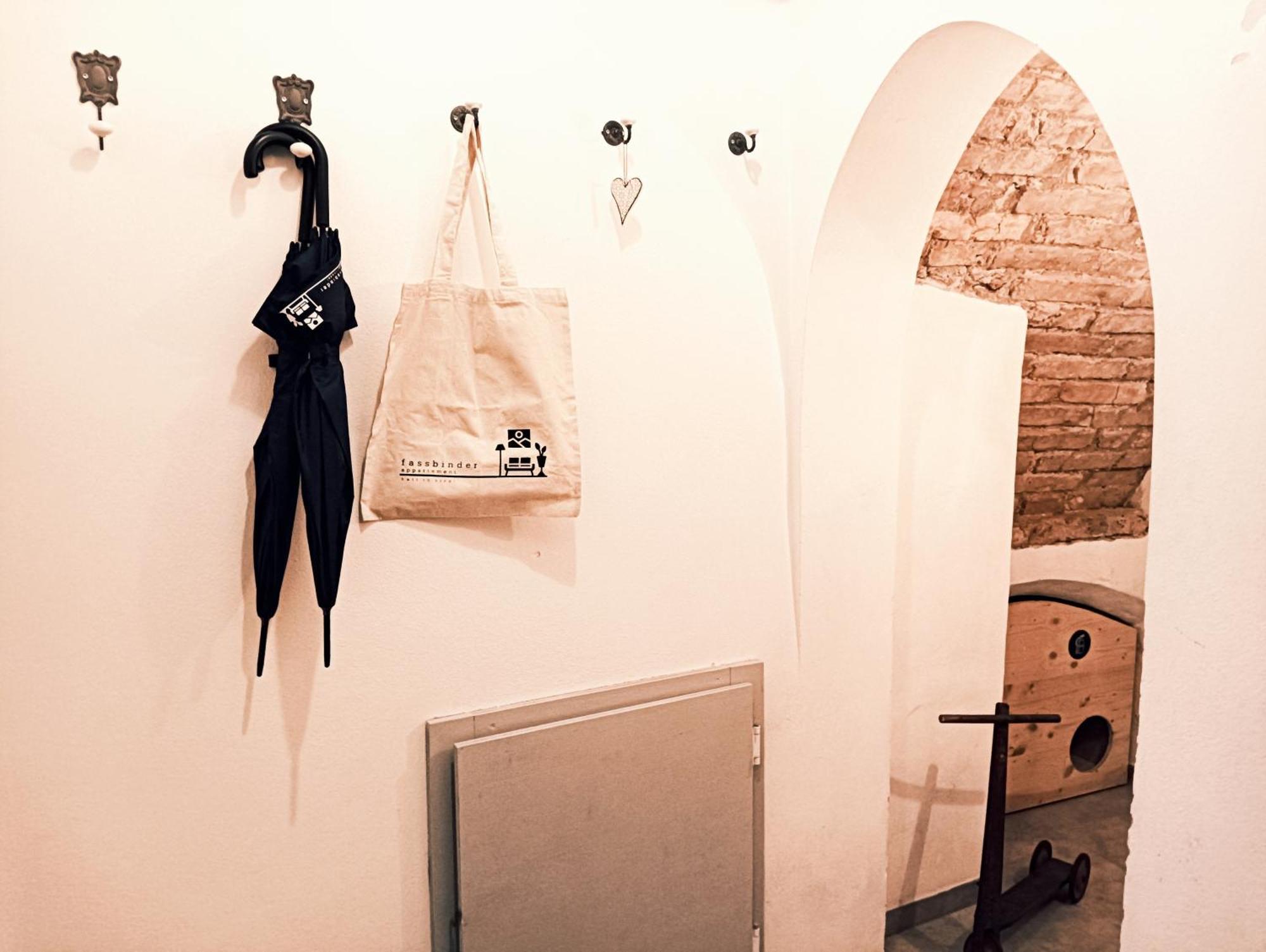 Appartement Fassbinder ฮัลล์อินทีโรล ภายนอก รูปภาพ